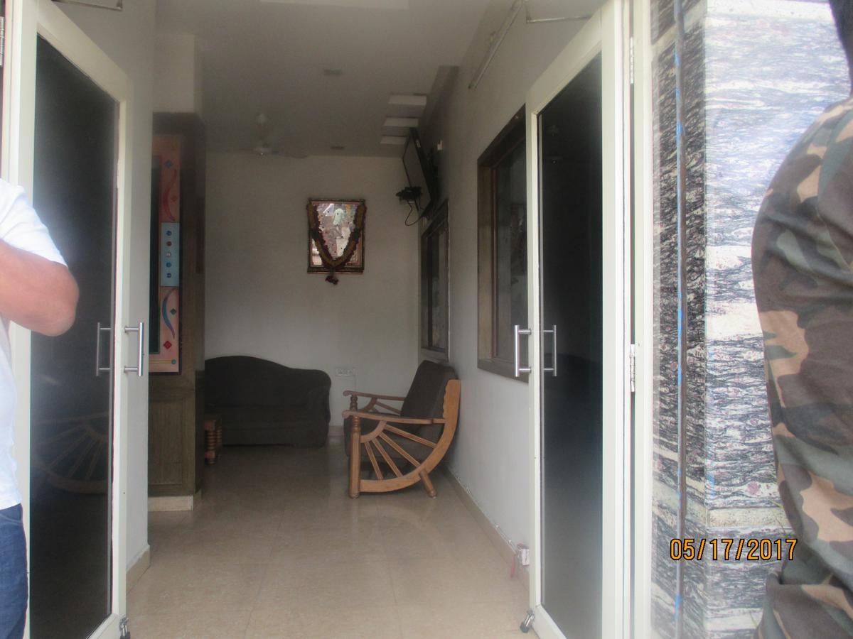 Sri Sai Ganesh Lodge Hyderabad Exterior photo