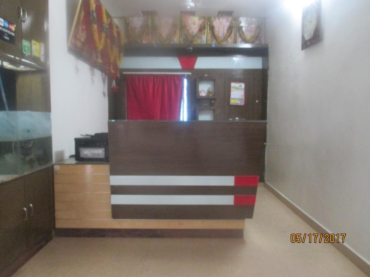 Sri Sai Ganesh Lodge Hyderabad Exterior photo